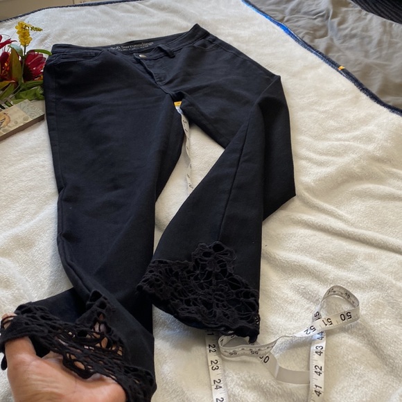 Ladies jean size 8 - Picture 4 of 7